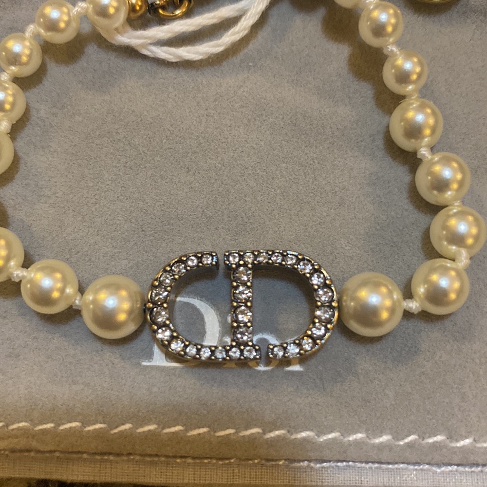 Dior 30 Montaigne Bracelet - Picture 5 of 6